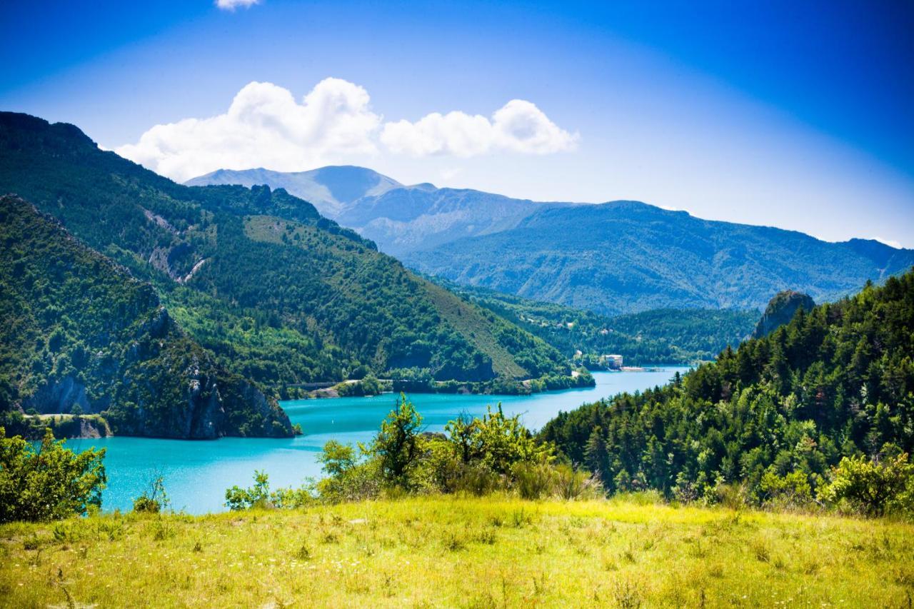 Gite De La Baume , Aux Delices Du Verdon 卡斯特拉讷 外观 照片